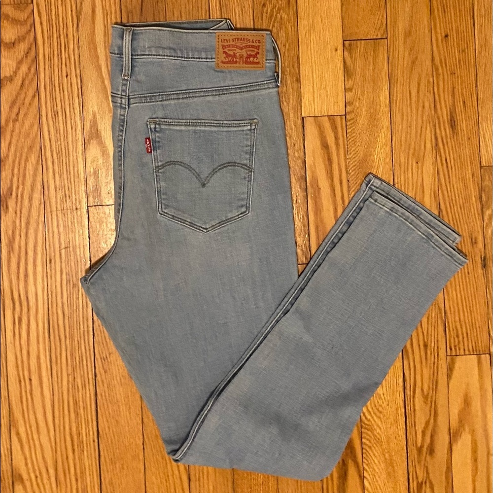 Levis Vintage Y2K new old size 31 slimming skinny